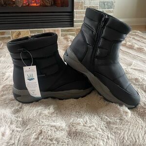 BareTraps Black Winter Boots